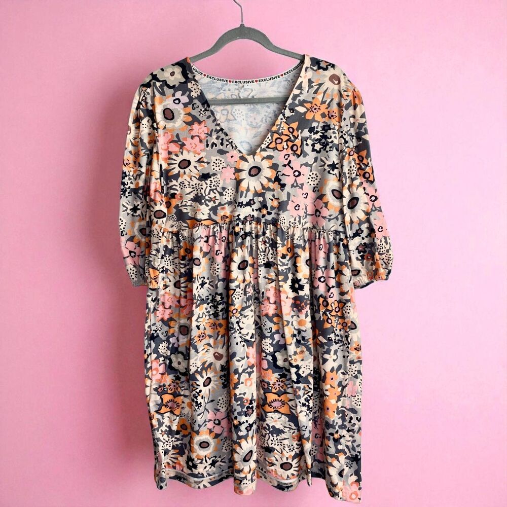 Made With Love Vintage 70s Inspired Floral Hippie Dress Large Pleats Boho NWOT